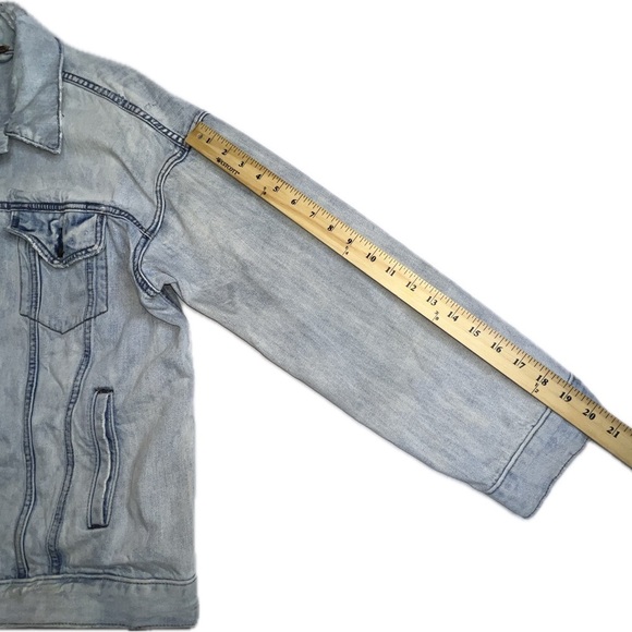 Free People Distressed Rough Collar Denim Jean jacket Women's Sz M/L Blue Spring - Picture 5 of 9